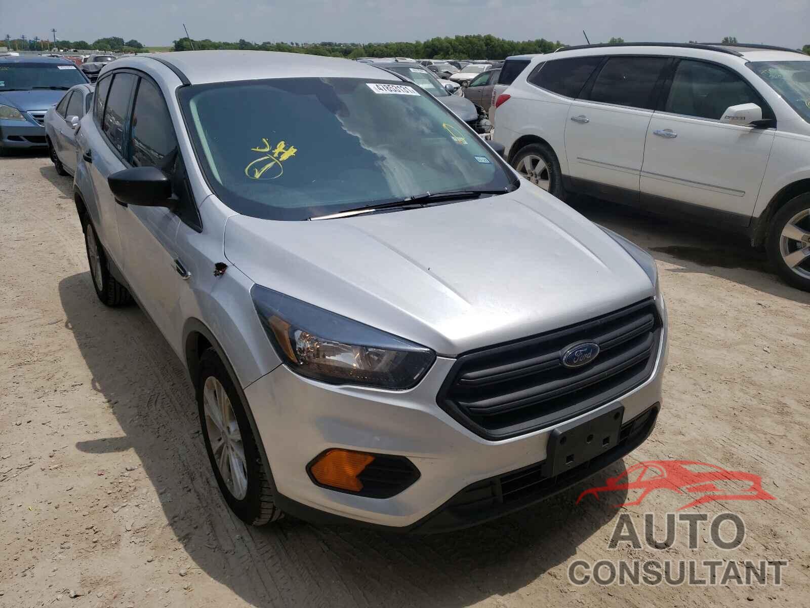 FORD ESCAPE 2018 - 1FMCU0F77JUD20038