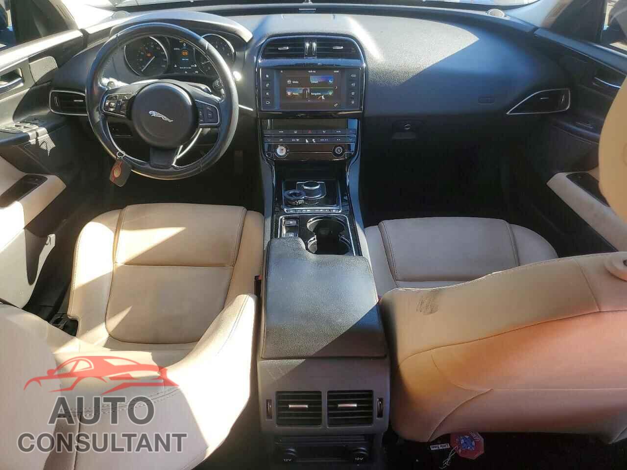 JAGUAR XE 2017 - SAJAR4BG4HA966841