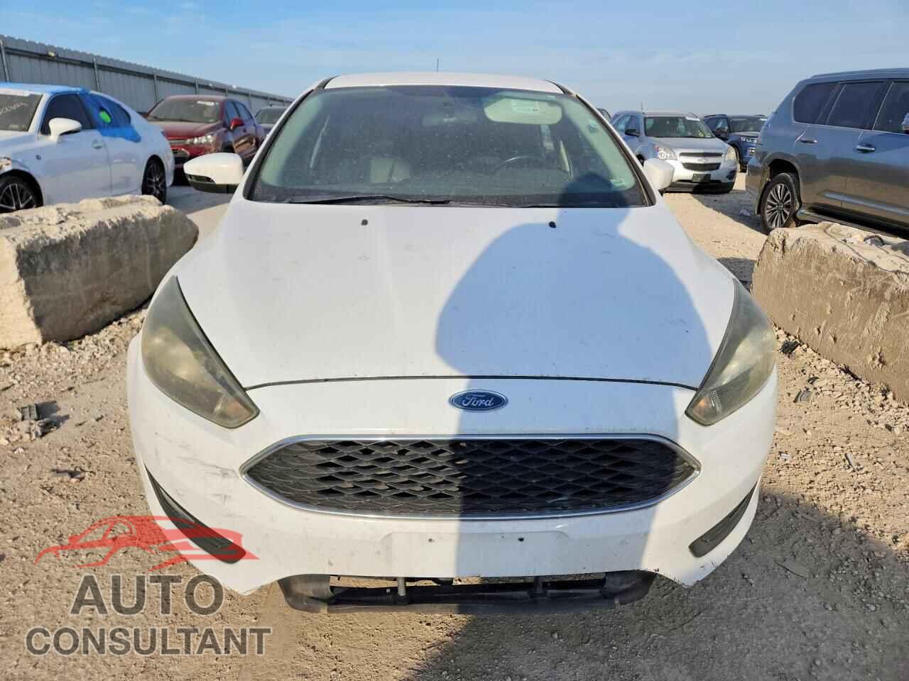 FORD FOCUS 2016 - 1FADP3K26GL258017