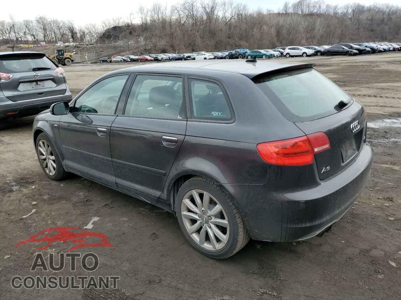 AUDI A3 2011 - WAUBEAFM8BA024356
