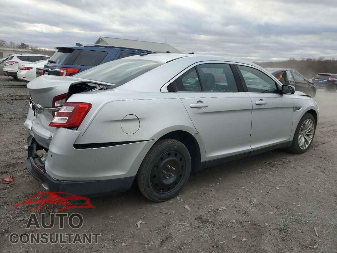 FORD TAURUS 2013 - 1FAHP2F8XDG218098