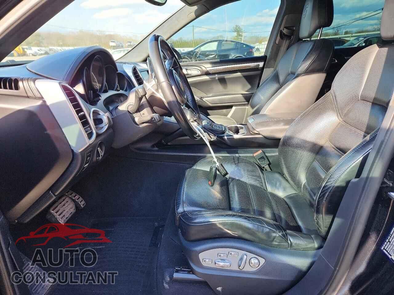 PORSCHE CAYENNE 2016 - WP1AC2A26GLA86140