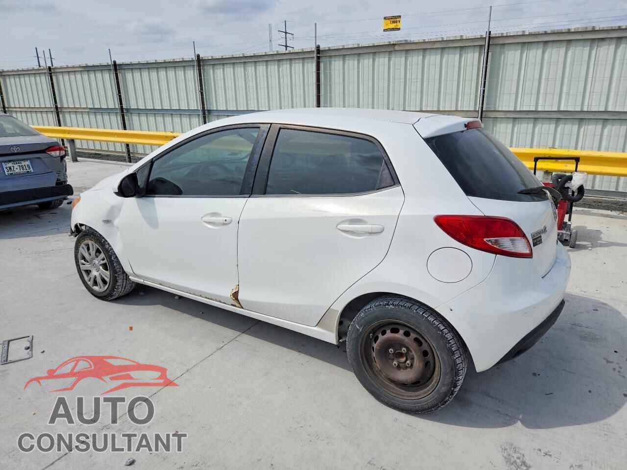 MAZDA 2 2013 - JM1DE1KY7D0156375