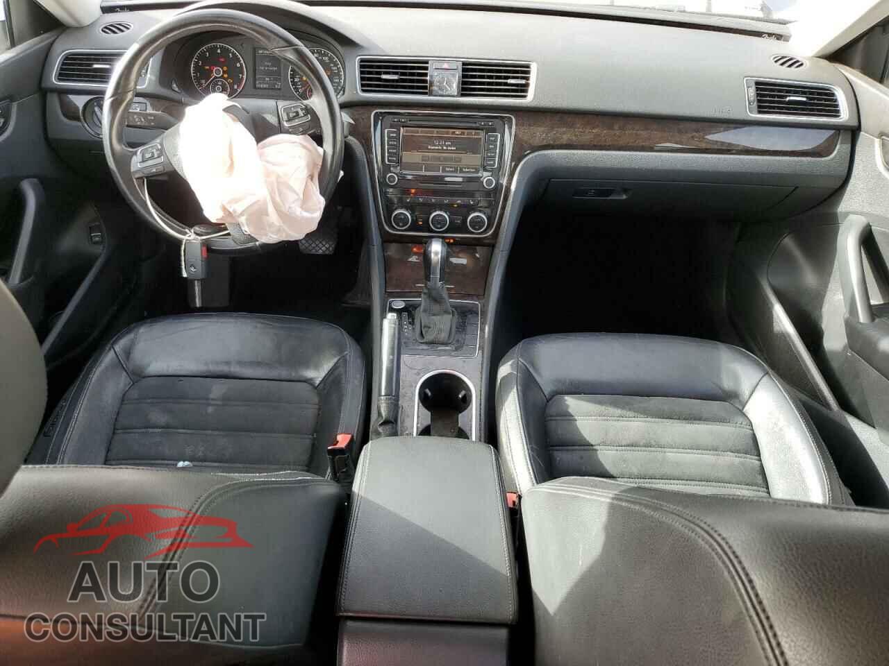VOLKSWAGEN PASSAT 2014 - 1VWCT7A36EC005793