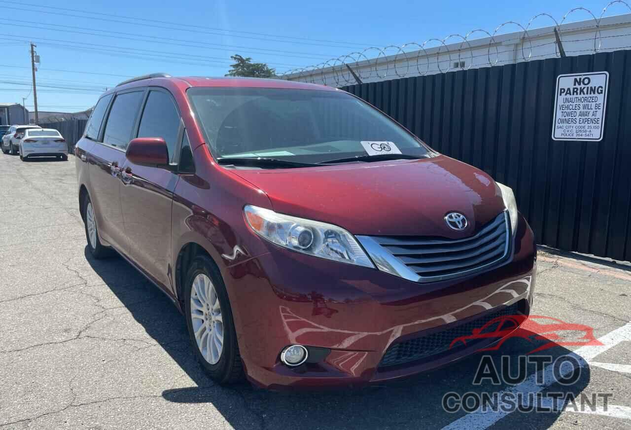 TOYOTA SIENNA 2015 - 5TDYK3DC4FS557020