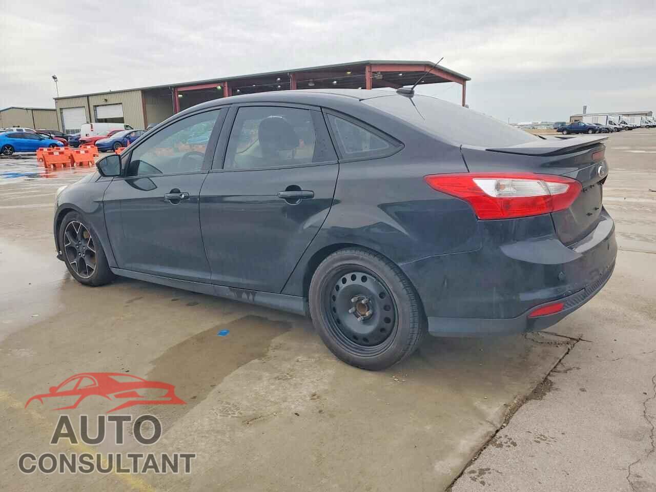 FORD FOCUS 2014 - 1FADP3F29EL243096