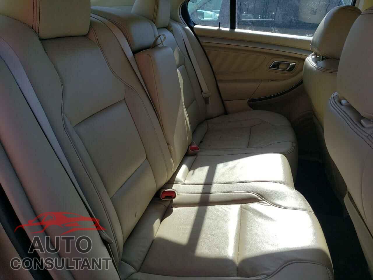 FORD TAURUS 2017 - 1FAHP2E93HG135368