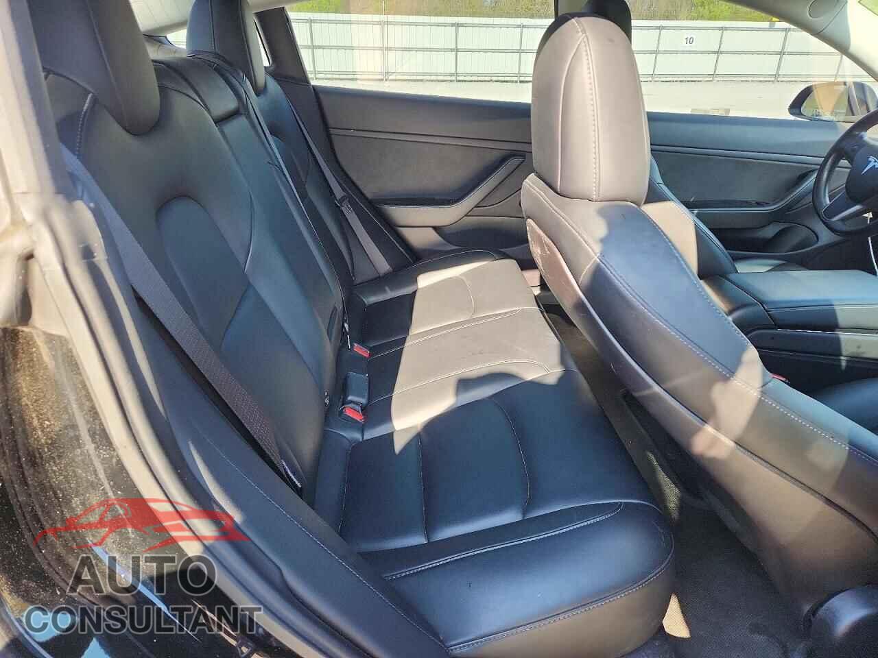 TESLA MODEL 3 2019 - 5YJ3E1EA0KF296664