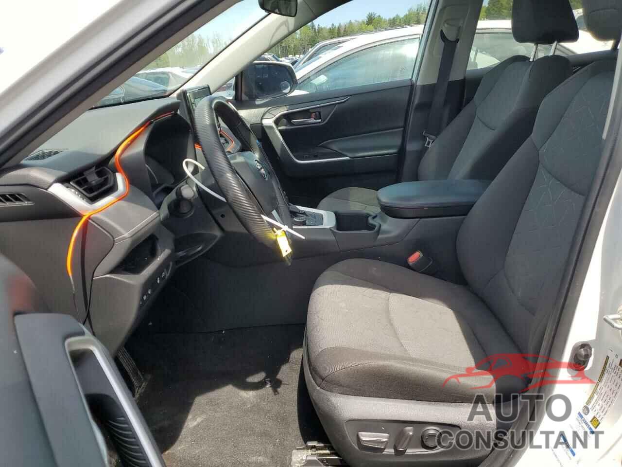 TOYOTA RAV4 2022 - 2T3RWRFV3NW140608