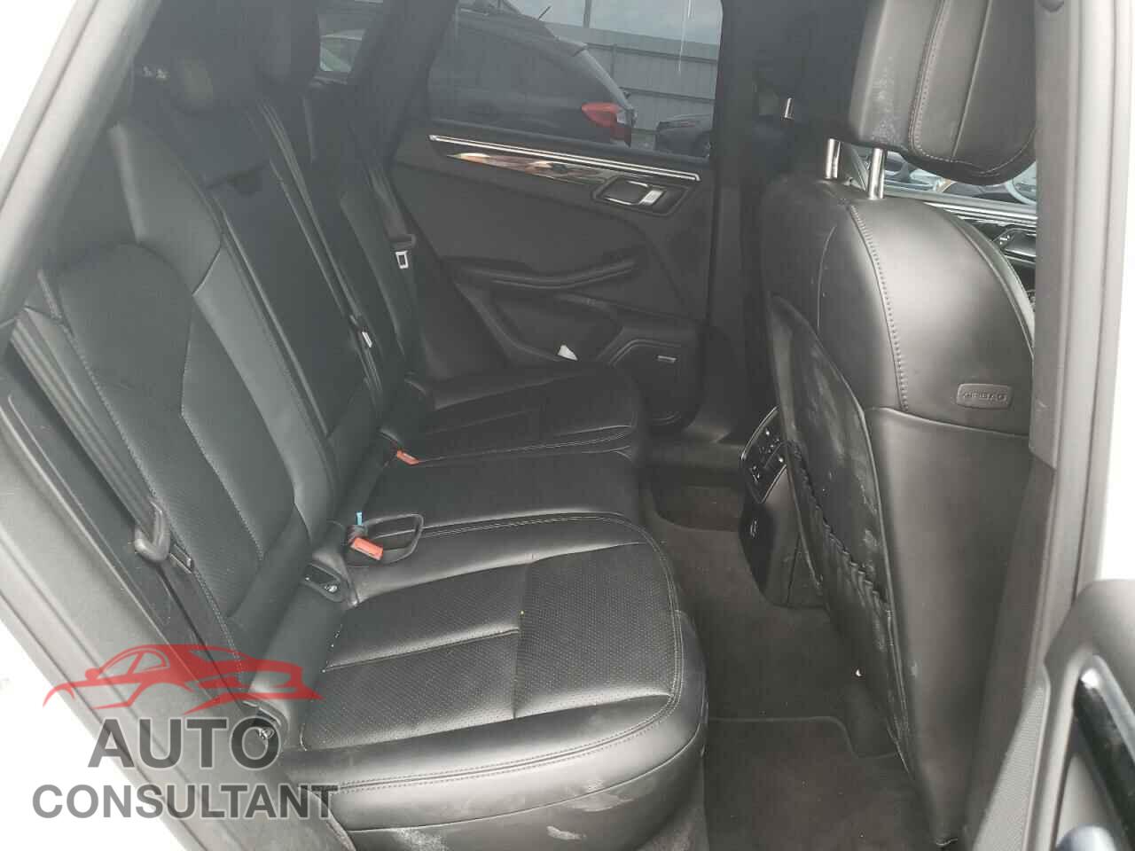 PORSCHE MACAN 2018 - WP1AA2A57JLB04426