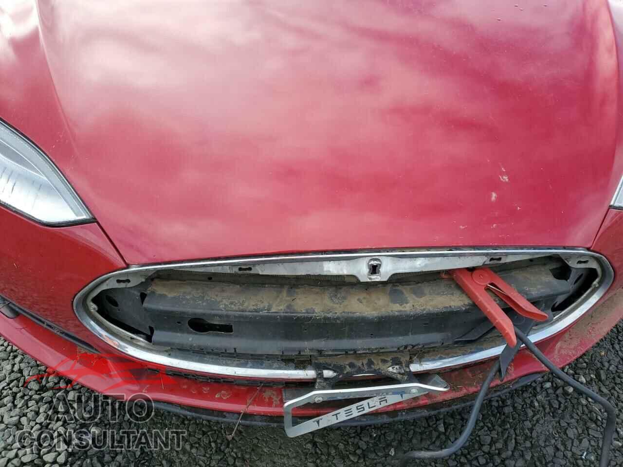 TESLA MODEL S 2013 - 5YJSA1CN9DFP19743