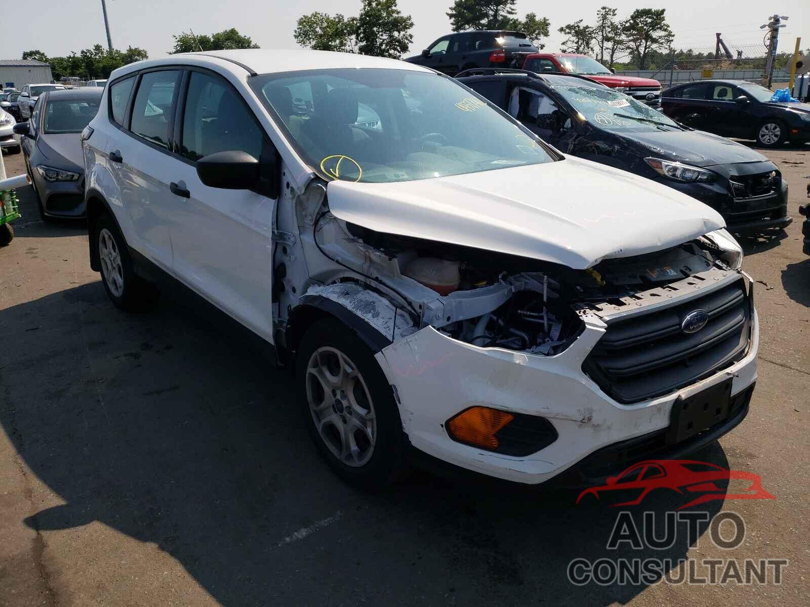 FORD ESCAPE 2017 - 1FMCU0F7XHUD47647