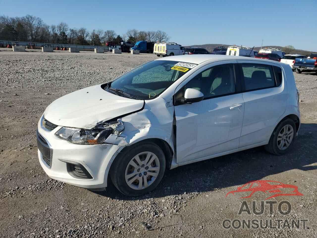 CHEVROLET SONIC 2018 - 1G1JG6SH9J4111641