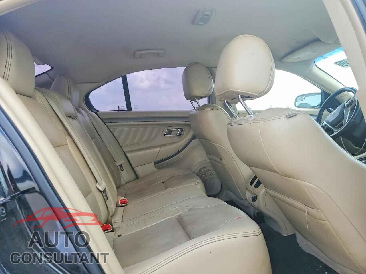 FORD TAURUS 2016 - 1FAHP2E82GG132726