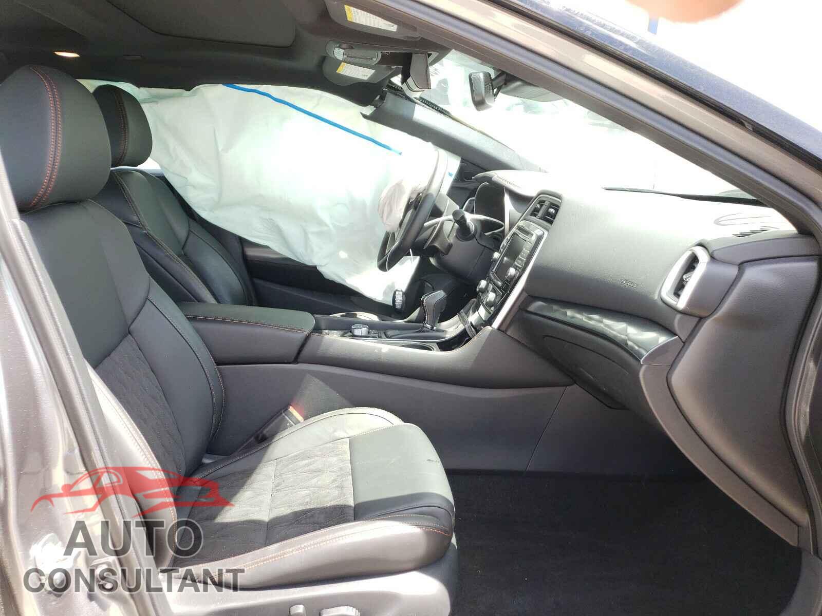 NISSAN MAXIMA 2019 - 1N4AA6AV9KC363256