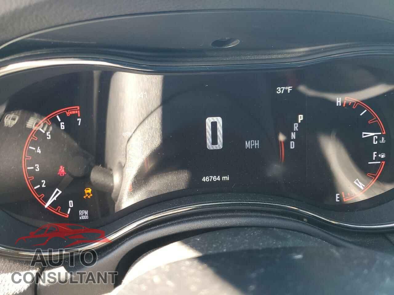 DODGE DURANGO 2018 - 1C4RDJDG0JC305040