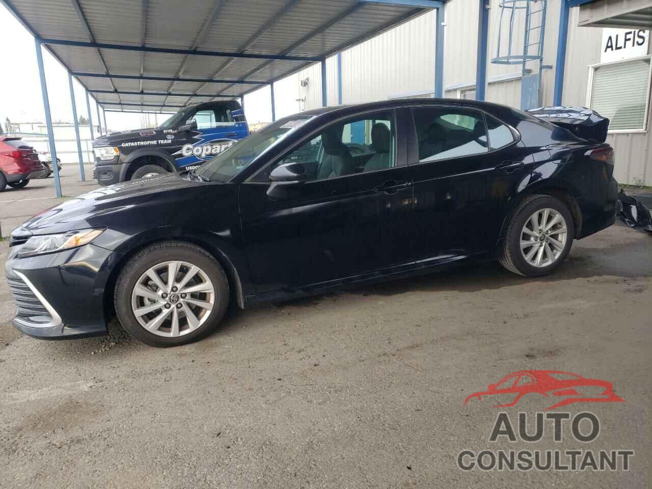 TOYOTA CAMRY 2021 - 4T1C11AK0MU470474