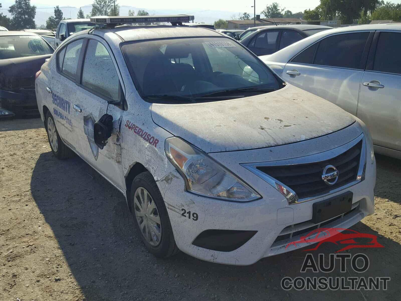 NISSAN VERSA 2017 - 3N1CN7AP2HL864293