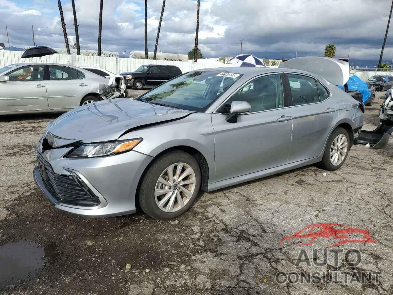 TOYOTA CAMRY 2021 - 4T1R11AK5MU612540