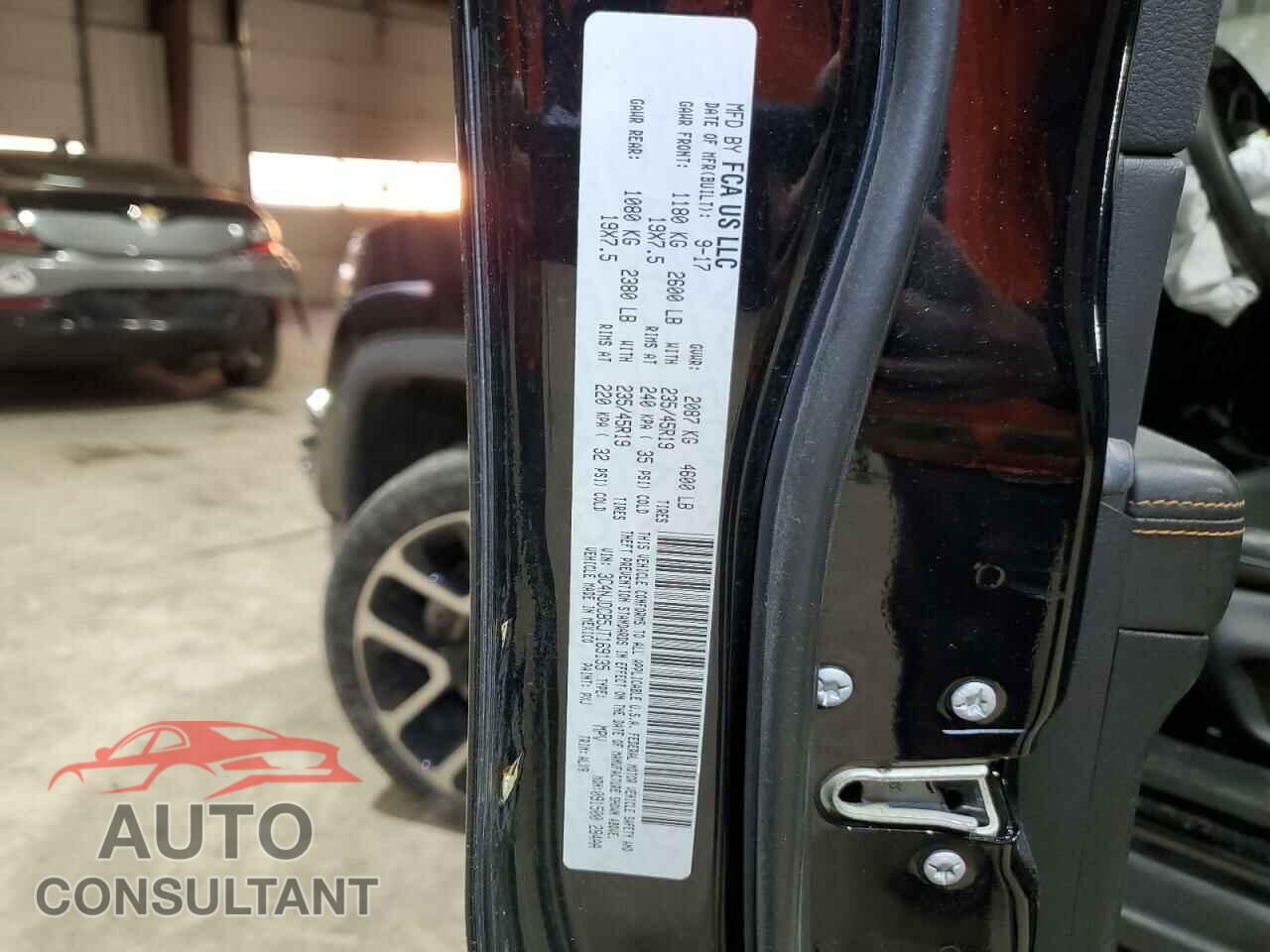 JEEP COMPASS 2018 - 3C4NJDCB5JT169135