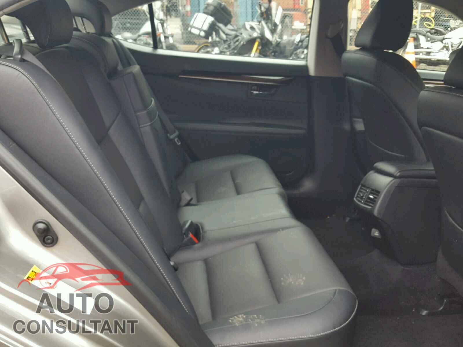 LEXUS ES350 2015 - JTHBK1GG3F2175494