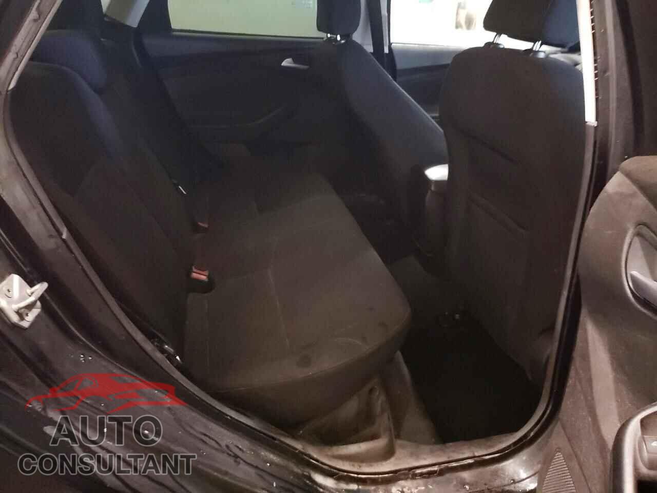 FORD FOCUS 2016 - 1FADP3F22GL379461