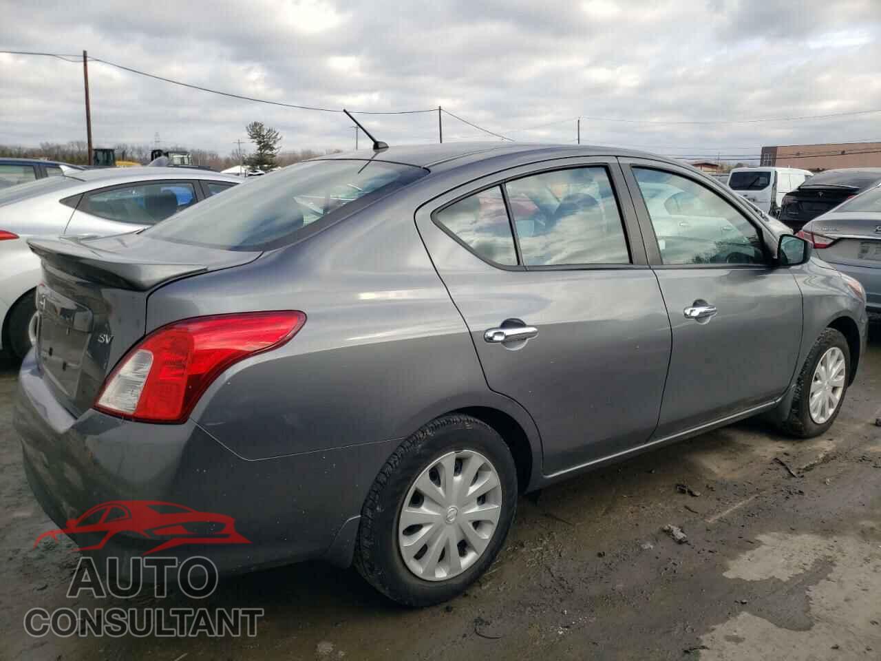 NISSAN VERSA 2019 - 3N1CN7AP3KL833321