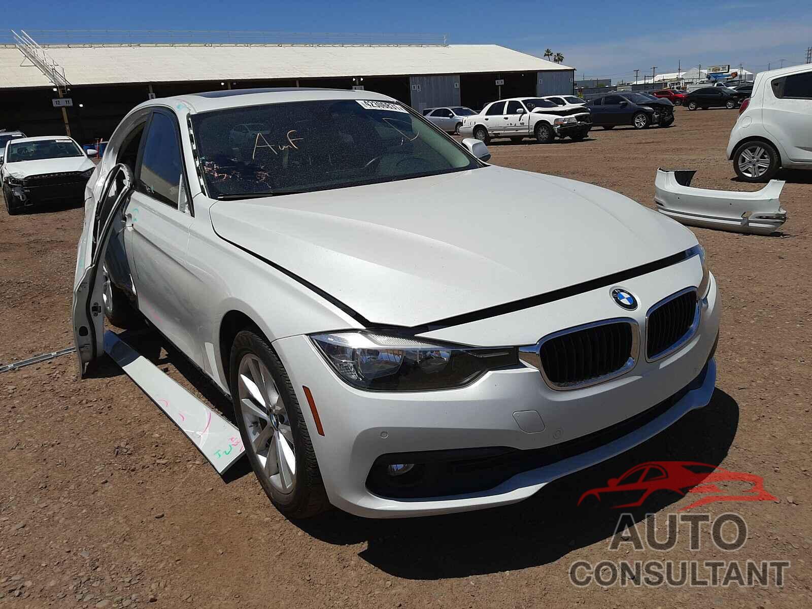 BMW 3 SERIES 2017 - WBA8E1G51HNU13567