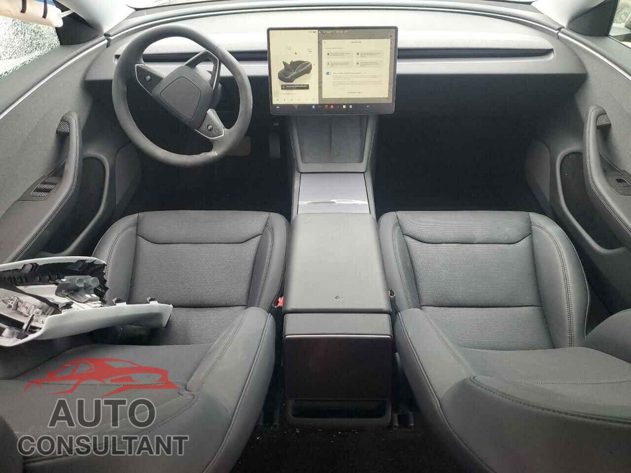 TESLA MODEL 3 2024 - 5YJ3E1EA3RF872872