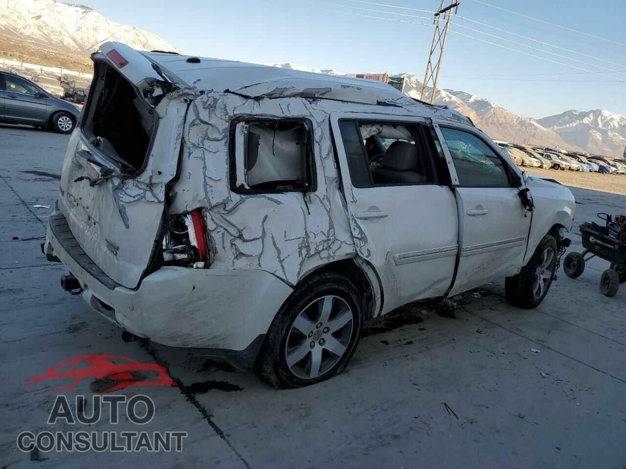 HONDA PILOT 2013 - 5FNYF4H98DB056111