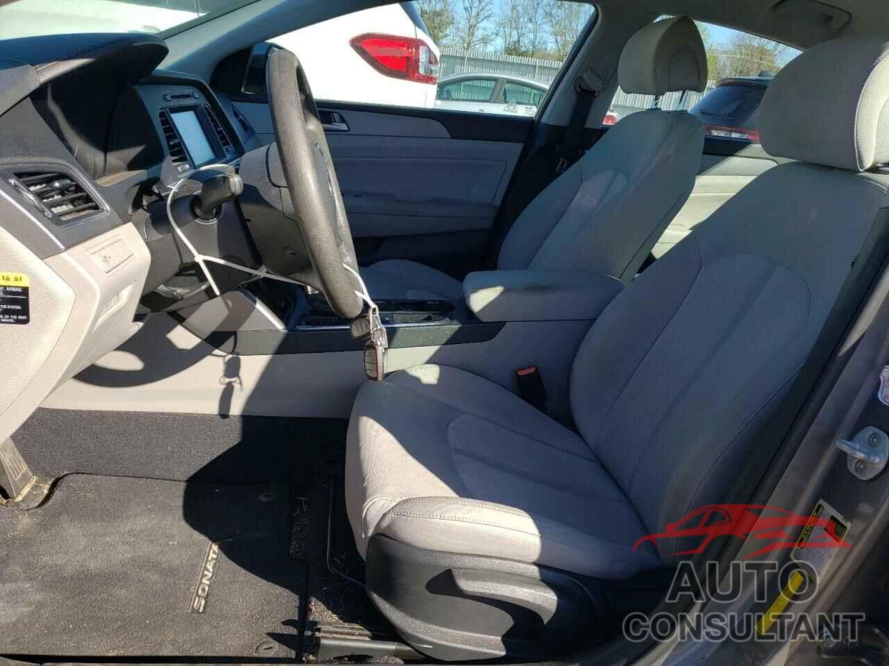 HYUNDAI SONATA 2017 - KMHE24L36HA063196