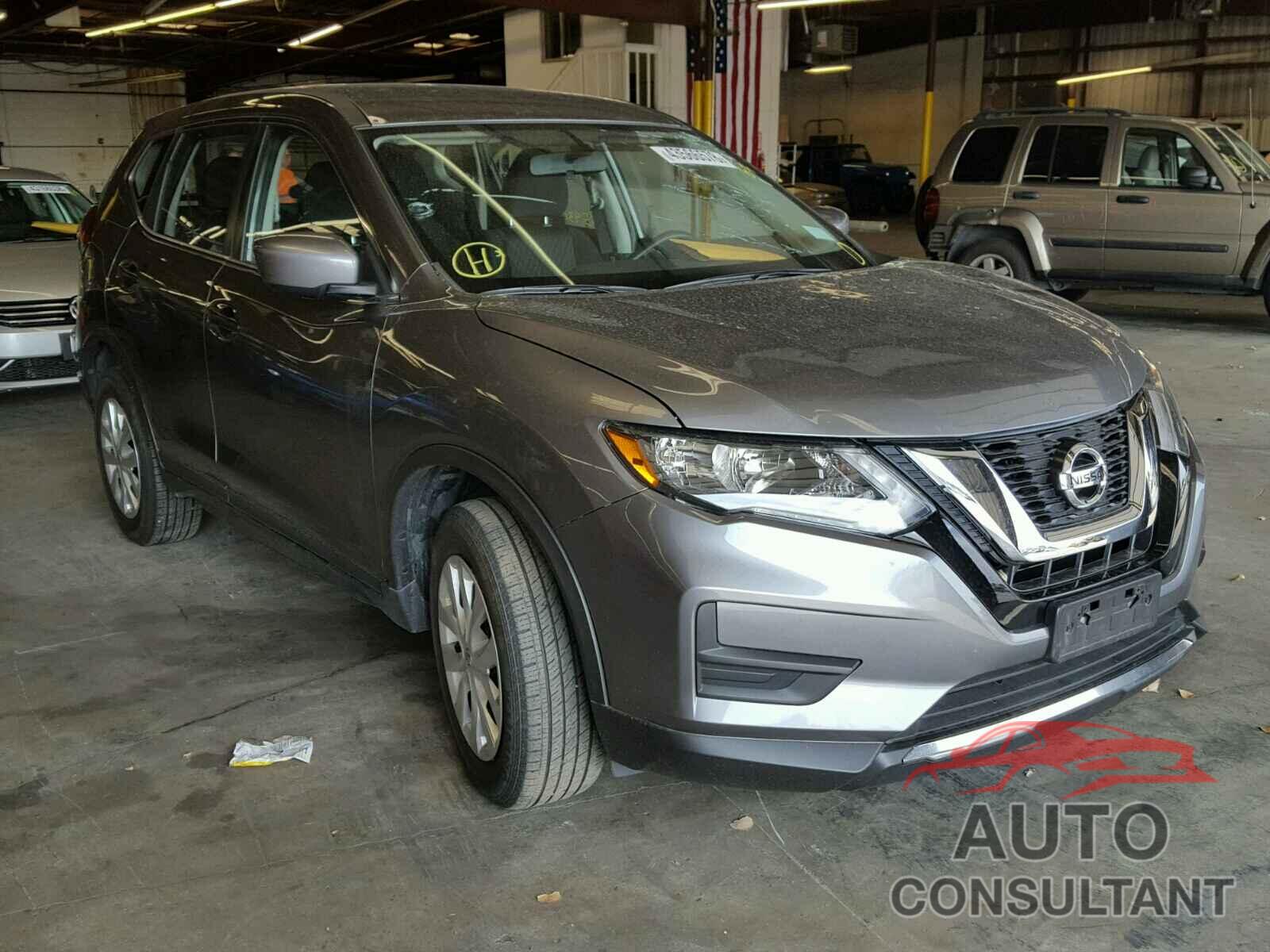 NISSAN ROGUE S 2017 - KNMAT2MV9HP553777