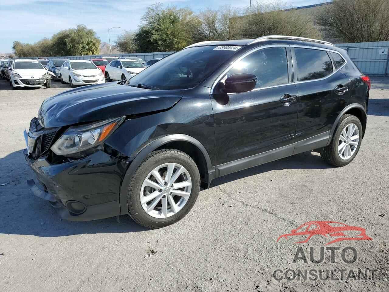 NISSAN ROGUE 2018 - JN1BJ1CP8JW184108