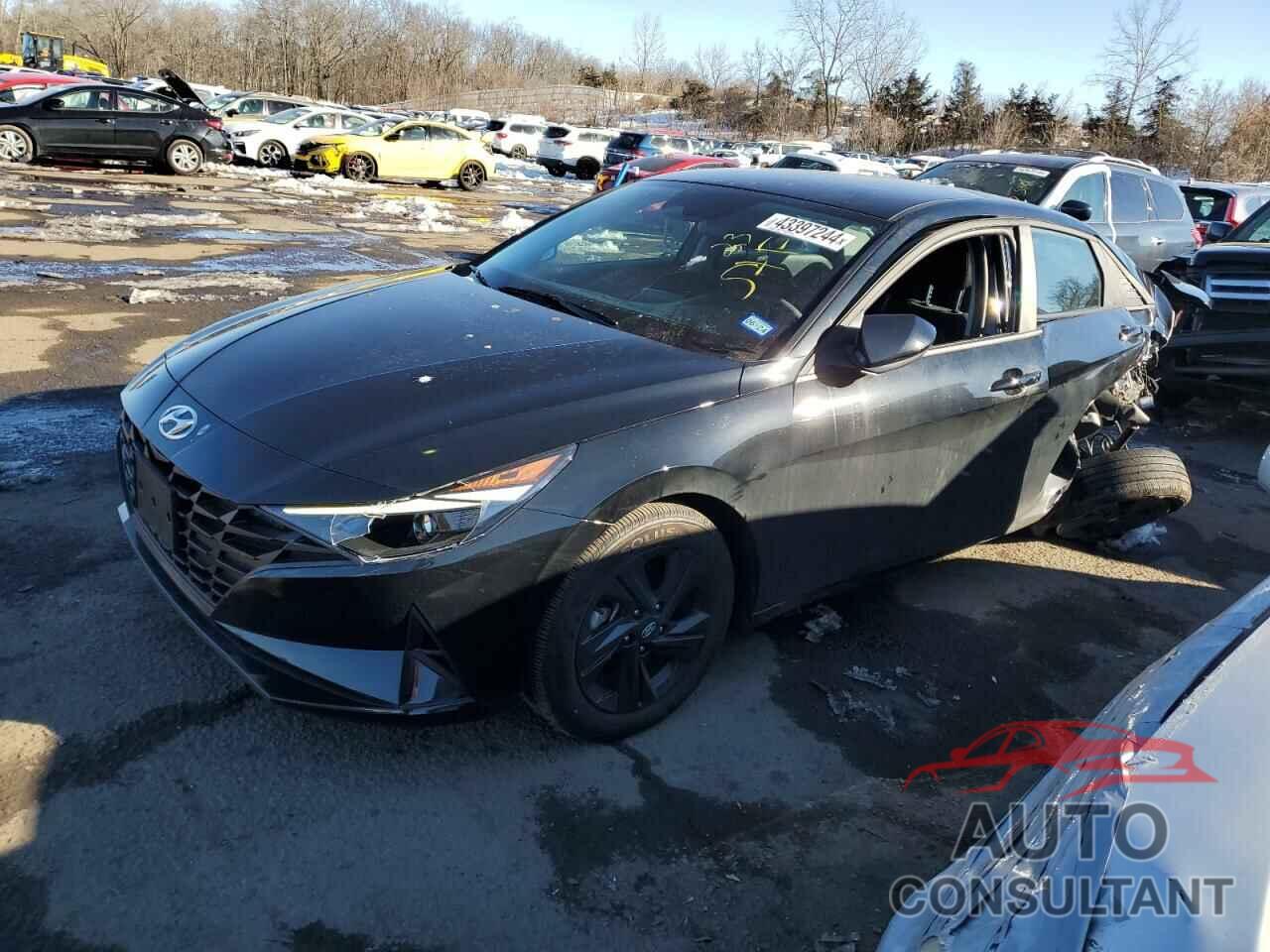 HYUNDAI ELANTRA 2023 - KMHLM4AG9PU515212