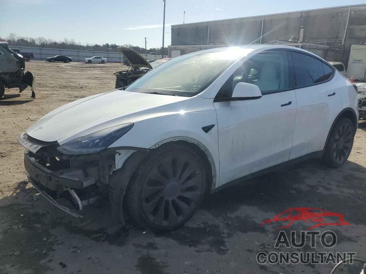 TESLA MODEL Y 2021 - 5YJYGDEF0MF267343