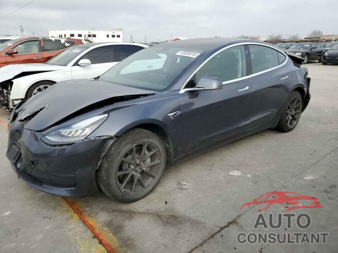 TESLA MODEL 3 2018 - 5YJ3E1EA8JF030517