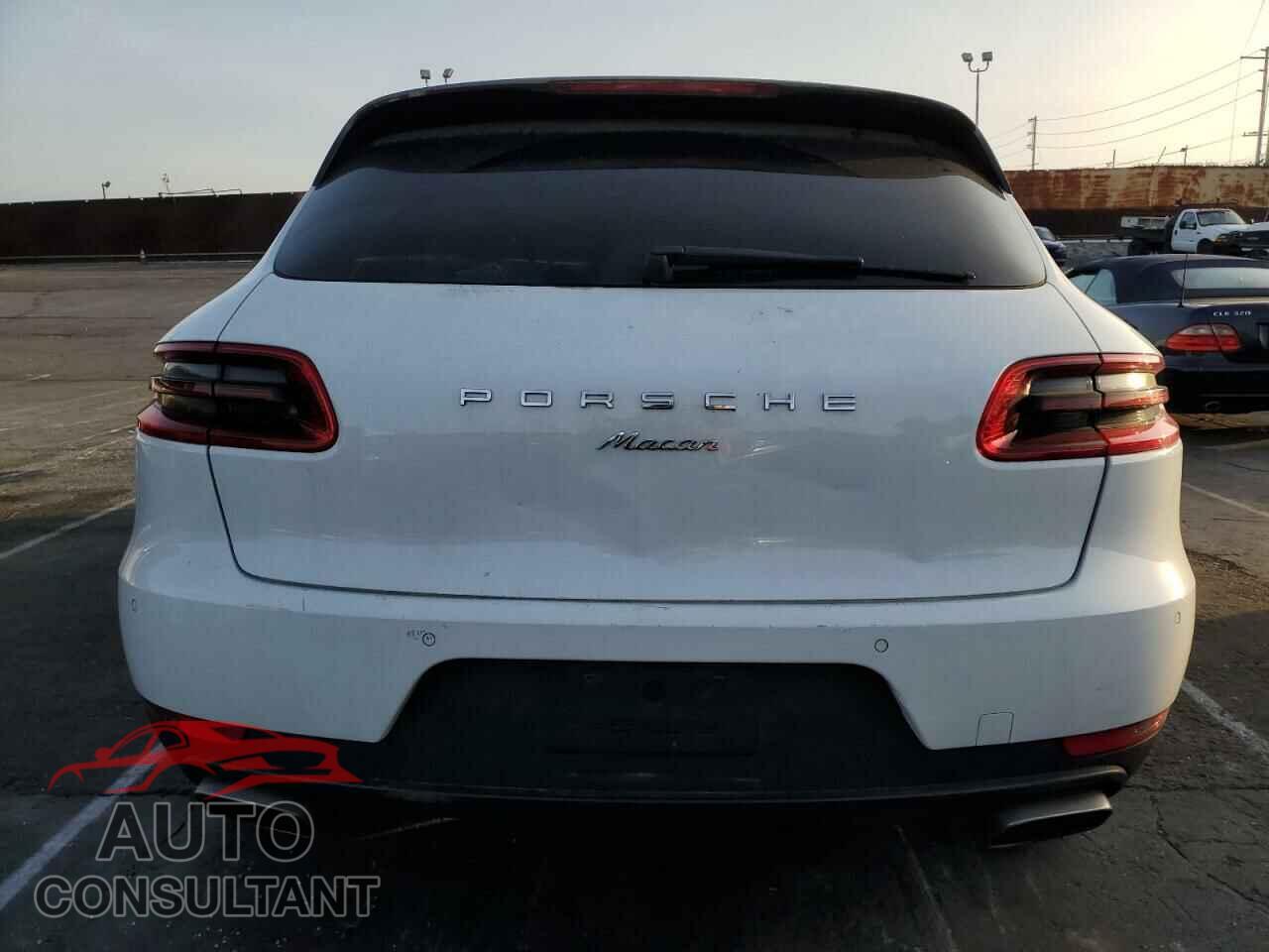 PORSCHE MACAN 2018 - WP1AA2A58JLB06332