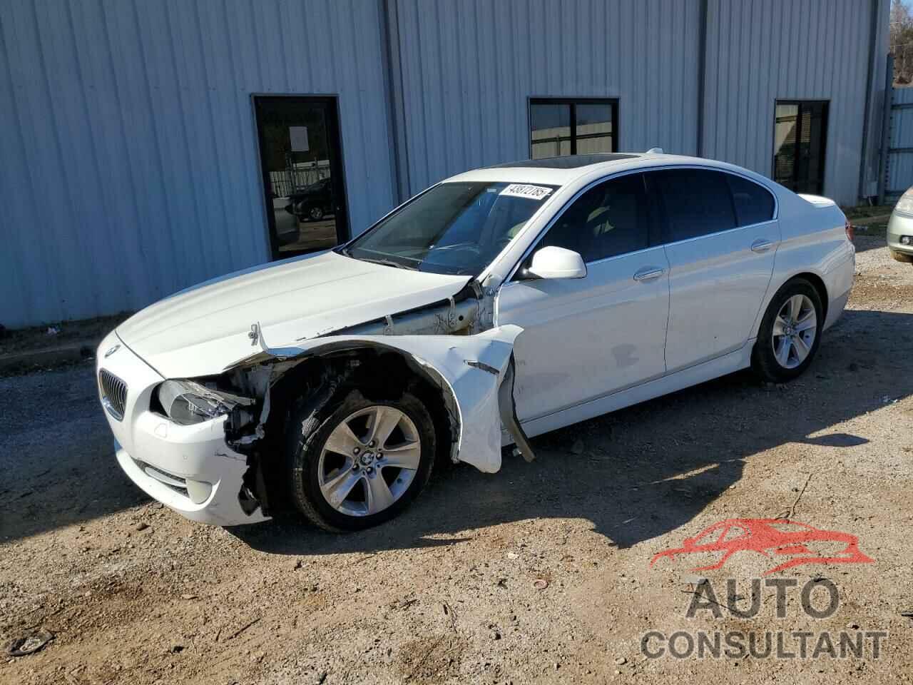 BMW 5 SERIES 2011 - WBAFR1C58BC743887
