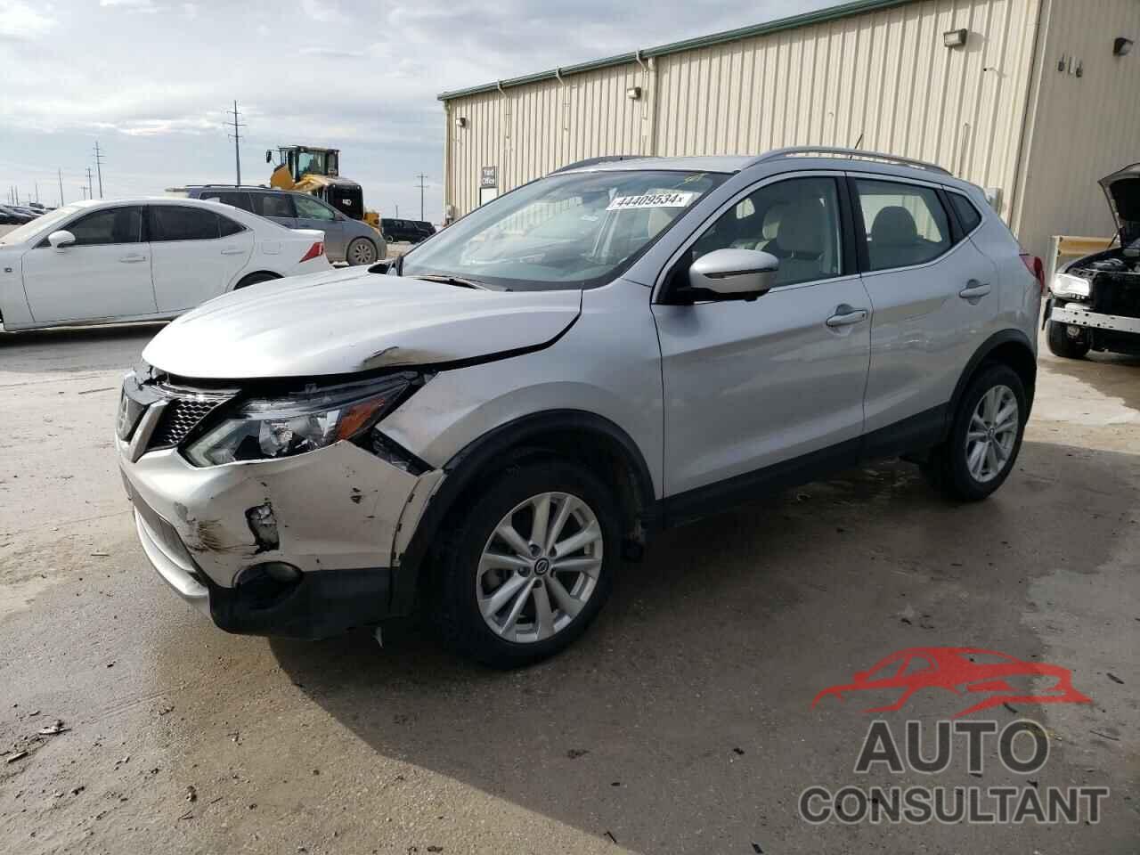 NISSAN ROGUE 2019 - JN1BJ1CP4KW233175