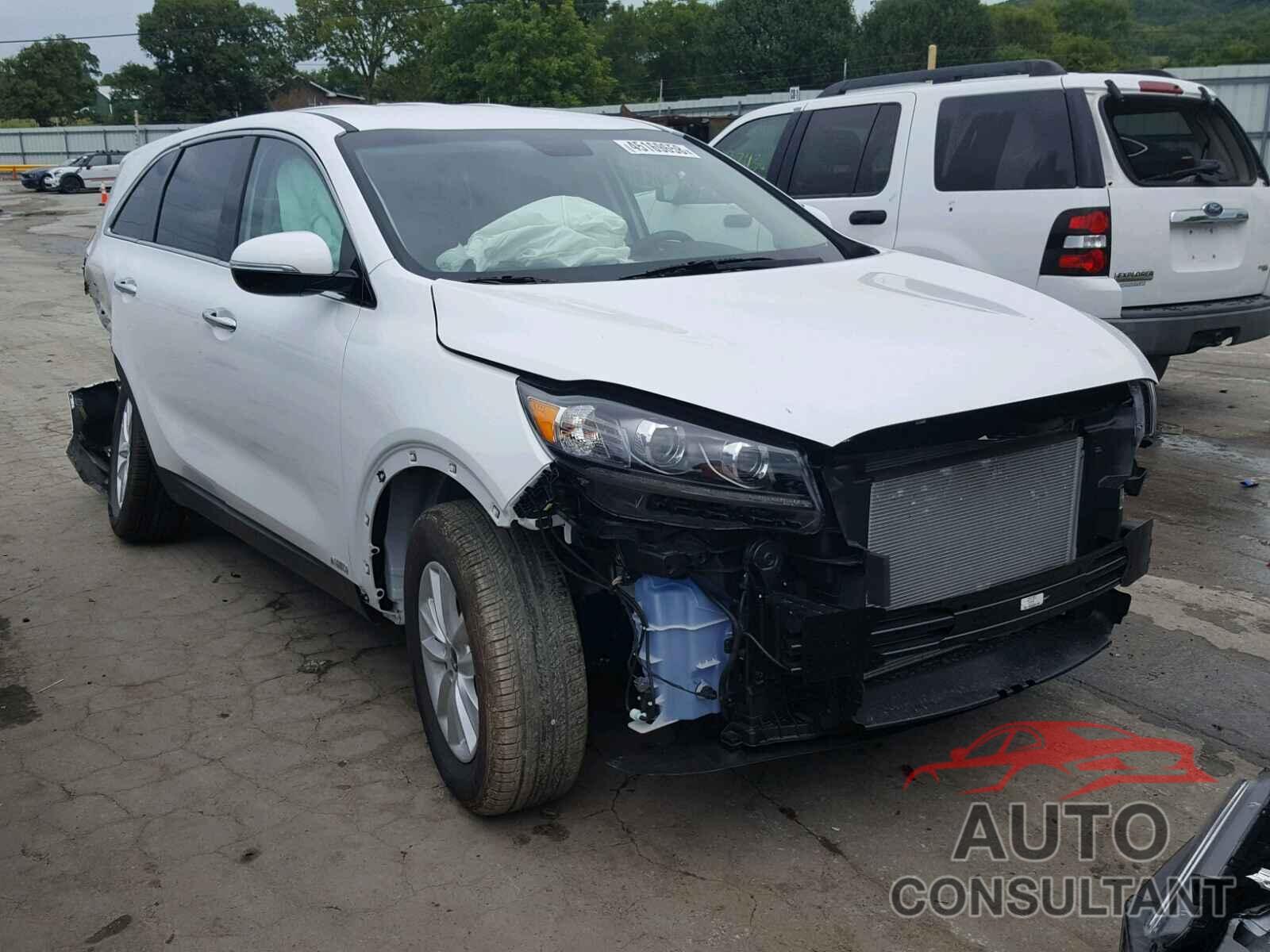 KIA SORENTO LX 2019 - 5XYPGDA59KG477292