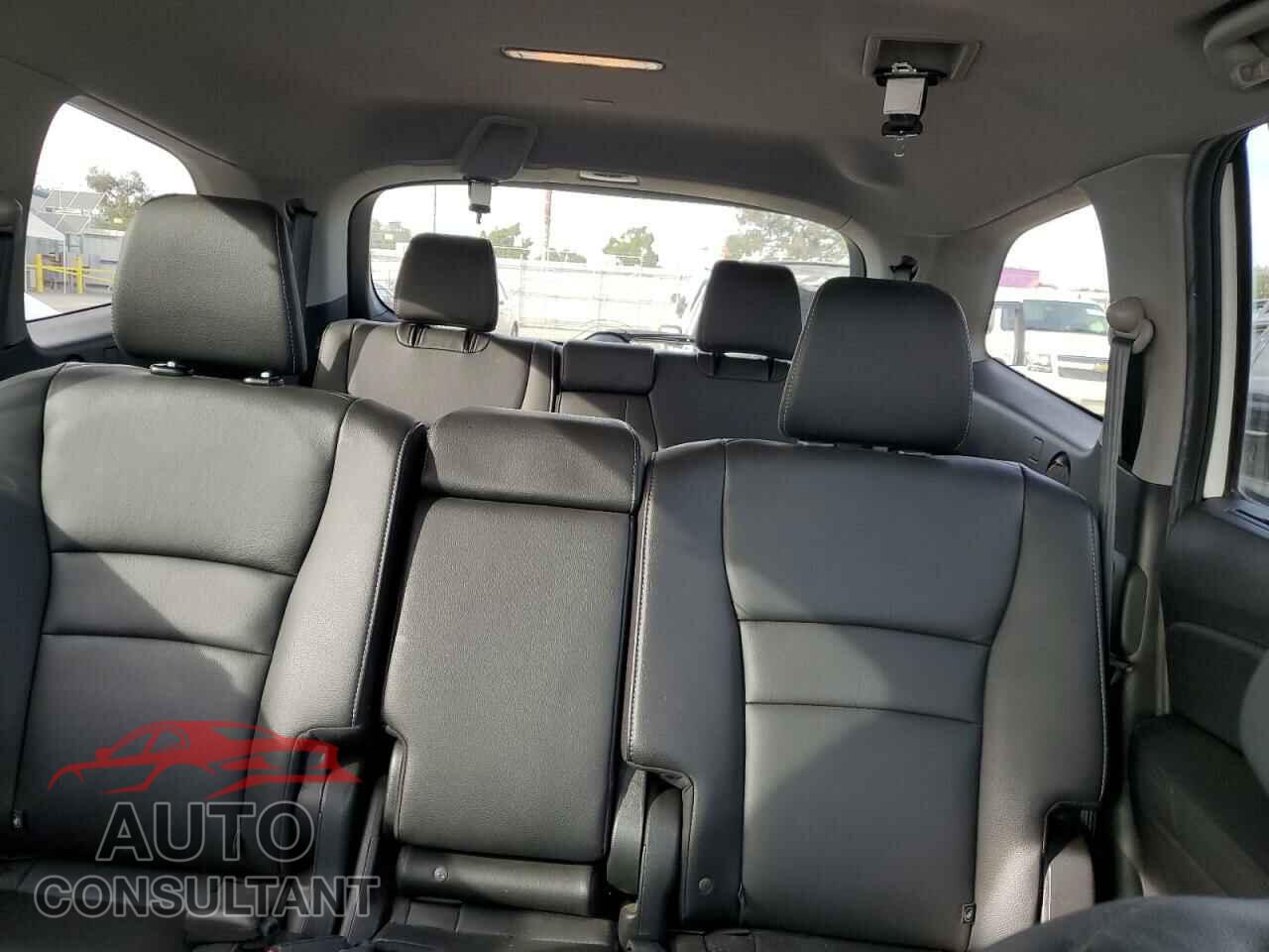 HONDA PILOT 2020 - 5FNYF5H52LB005446
