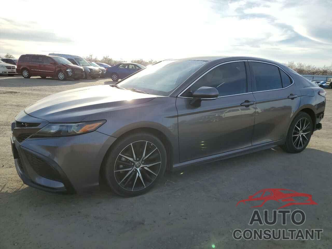 TOYOTA CAMRY 2022 - 4T1T11AK1NU063801