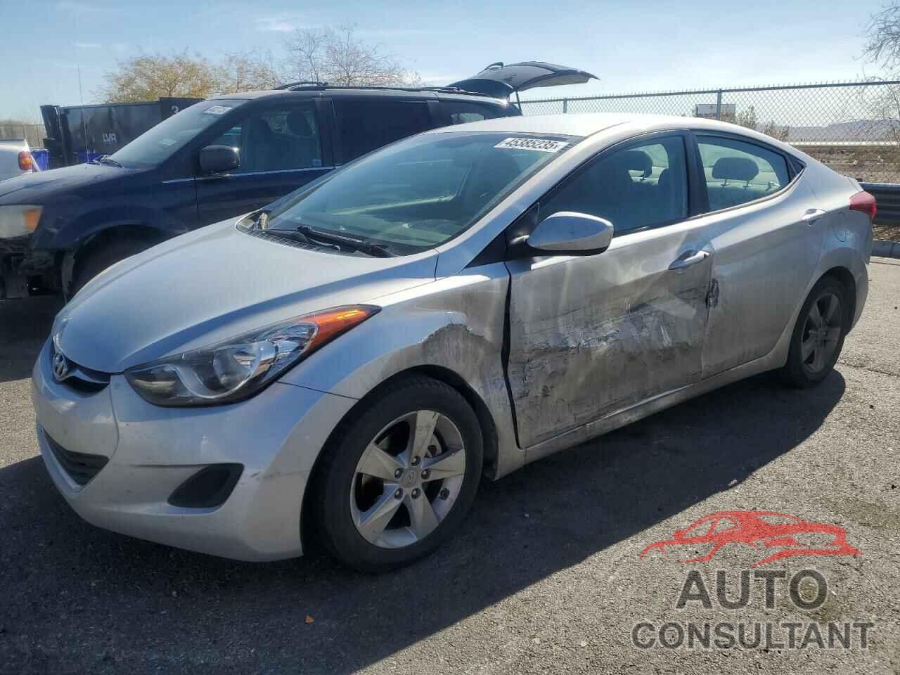 HYUNDAI ELANTRA 2011 - KMHDH4AE6BU155963