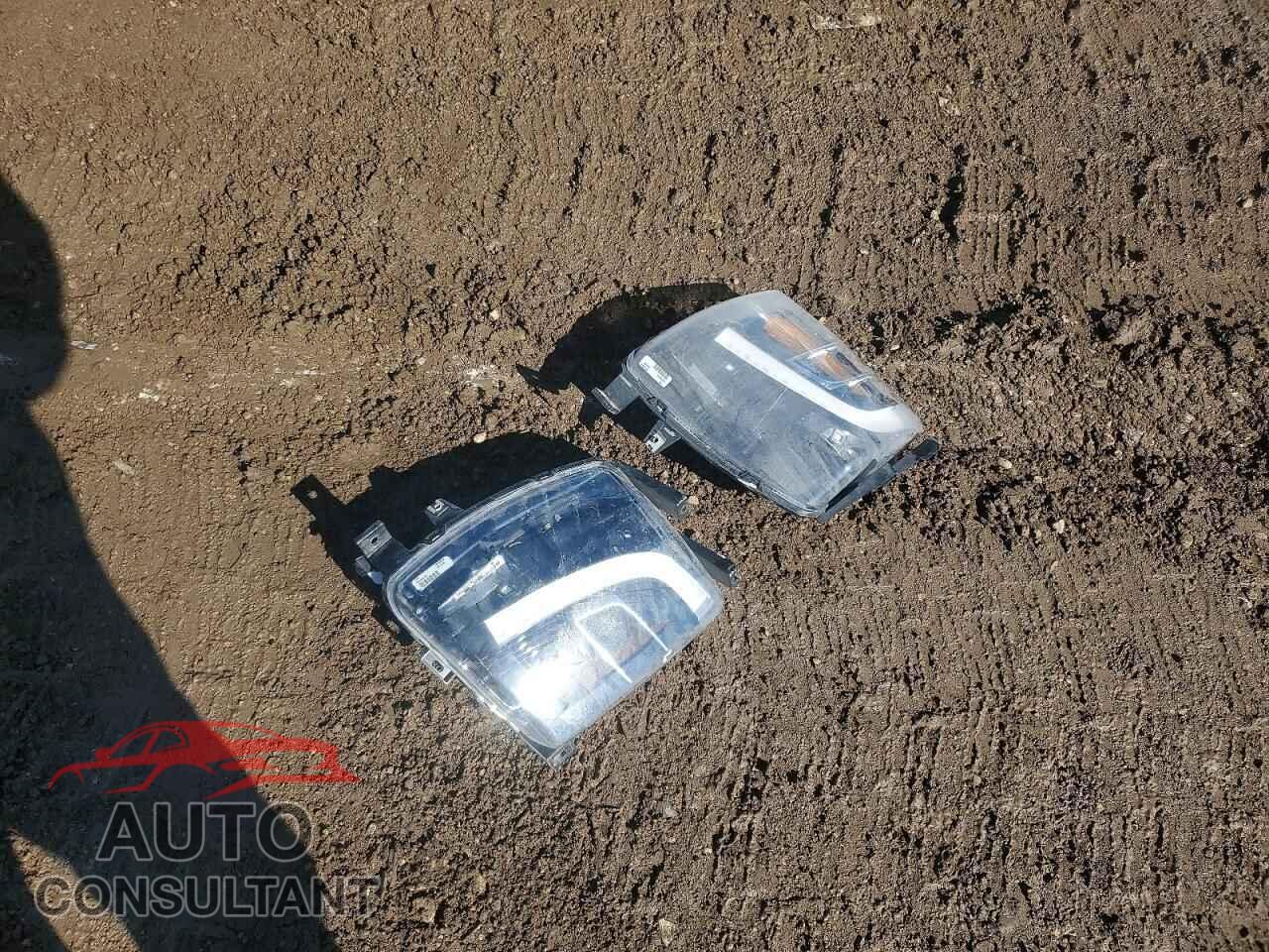 TESLA MODEL X 2018 - 5YJXCBE41JF133415