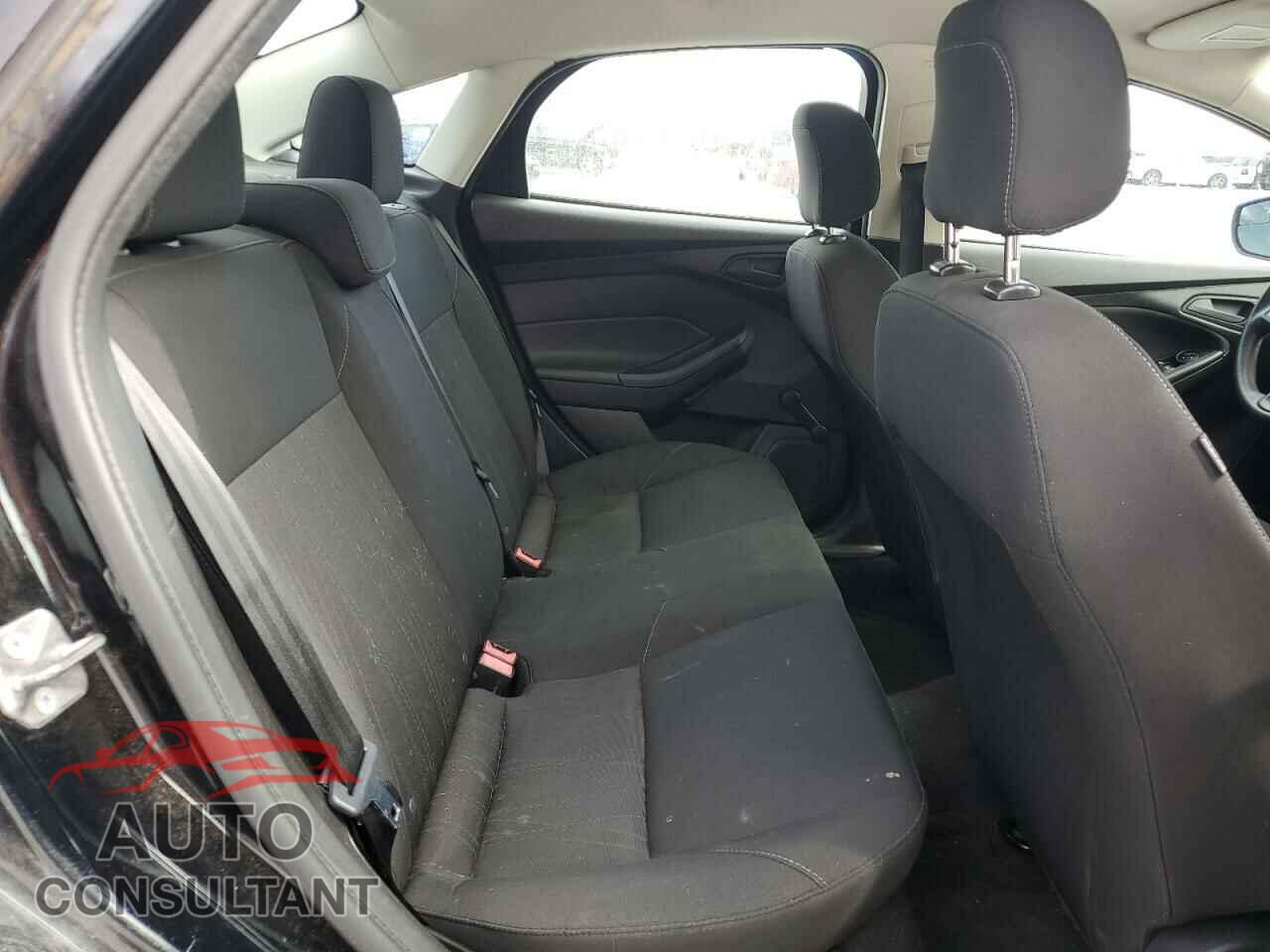 FORD FOCUS 2016 - 1FADP3E29GL355143