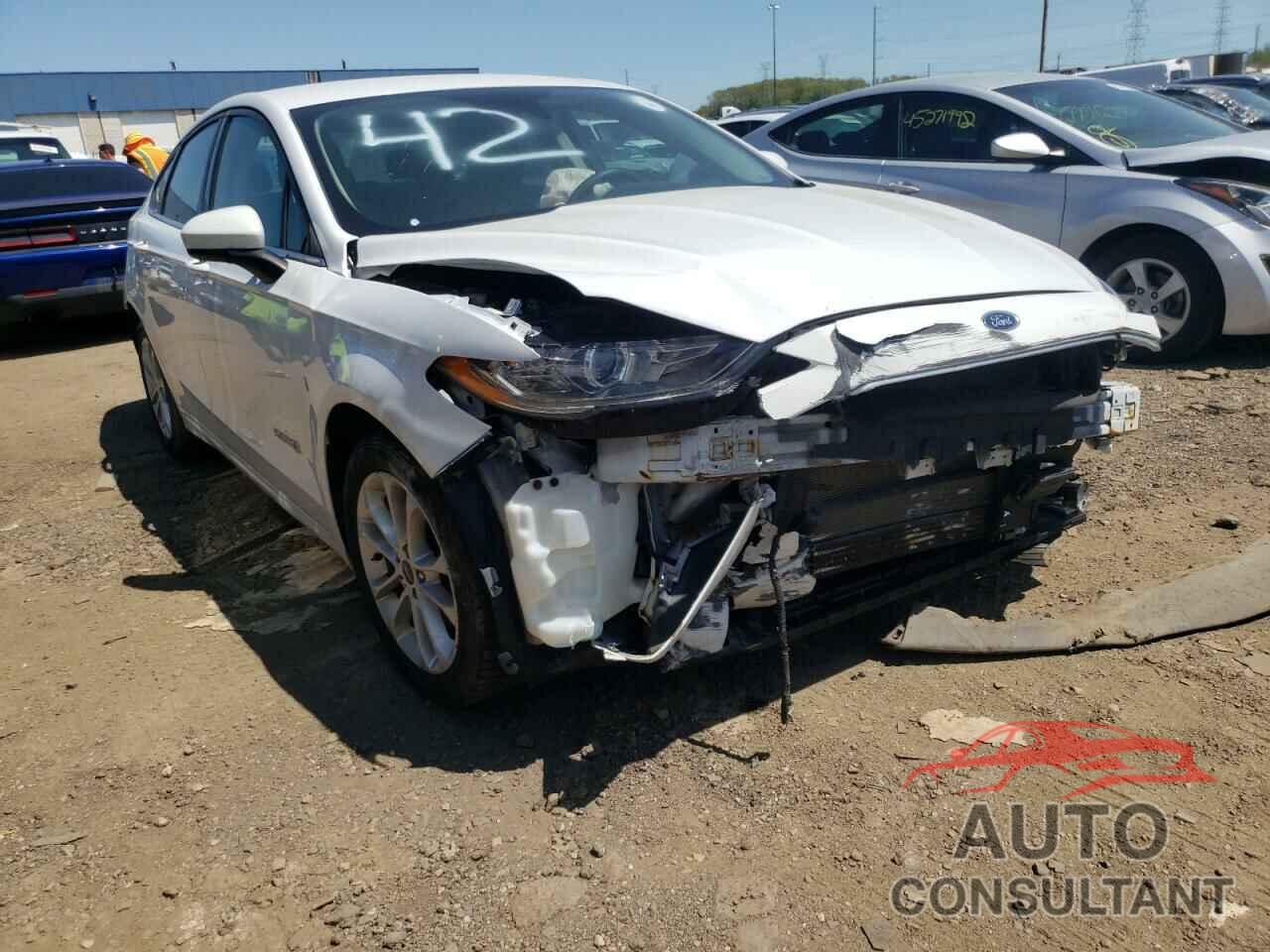 FORD FUSION 2019 - 3FA6P0LU0KR105215