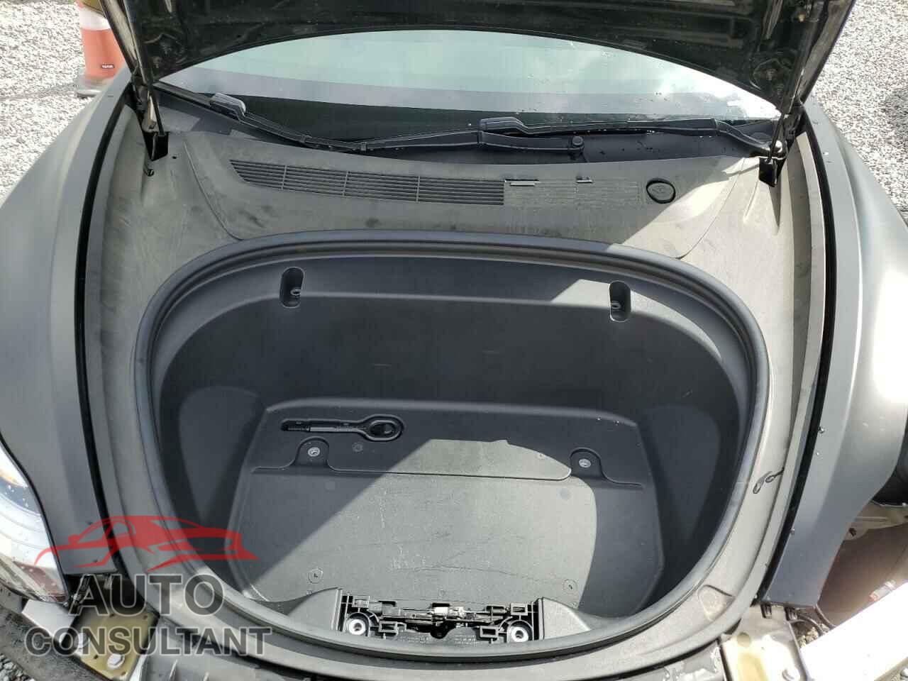 TESLA MODEL 3 2020 - 5YJ3E1EB8LF636380