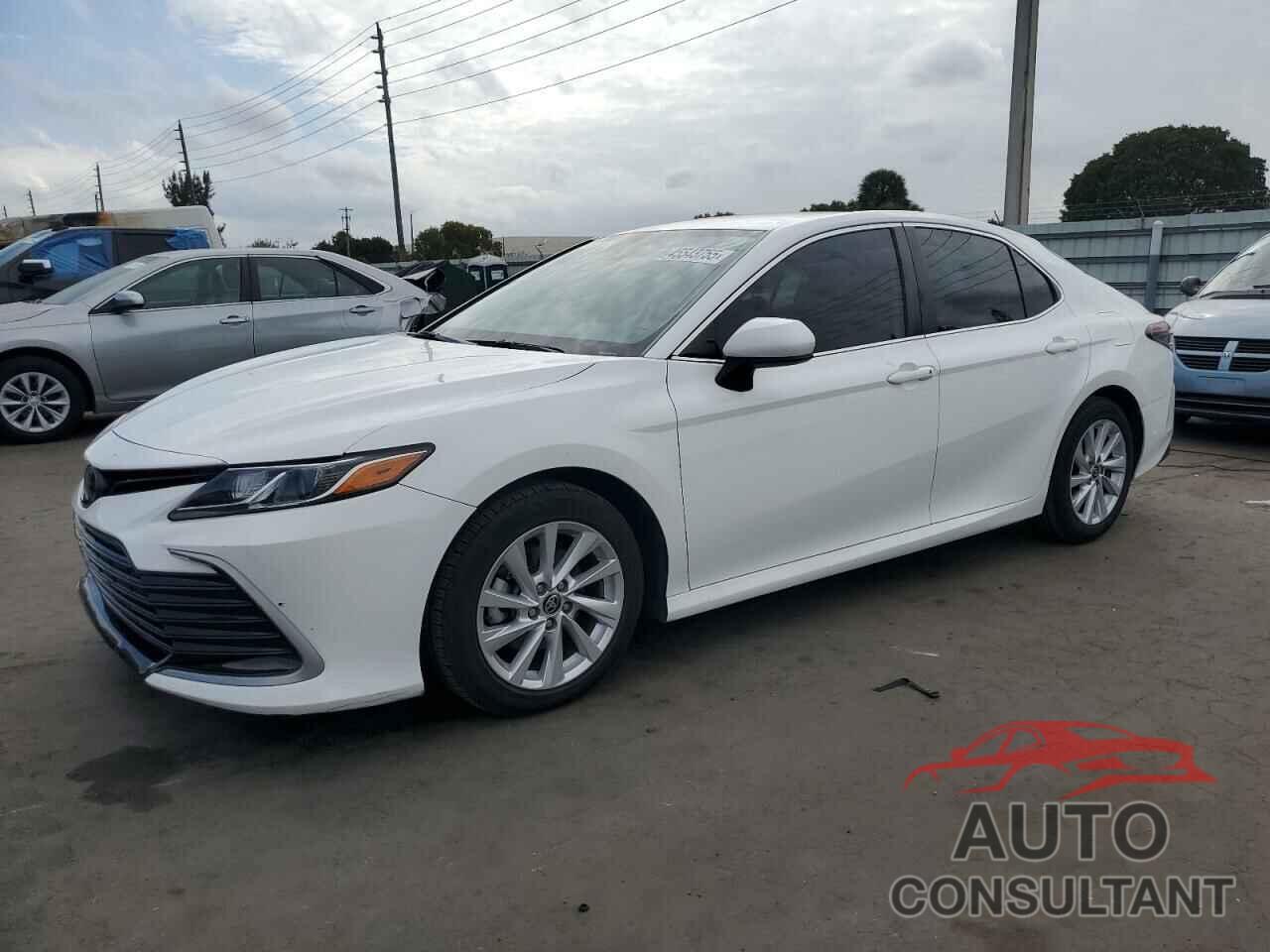 TOYOTA CAMRY 2021 - 4T1C11AK7MU455535