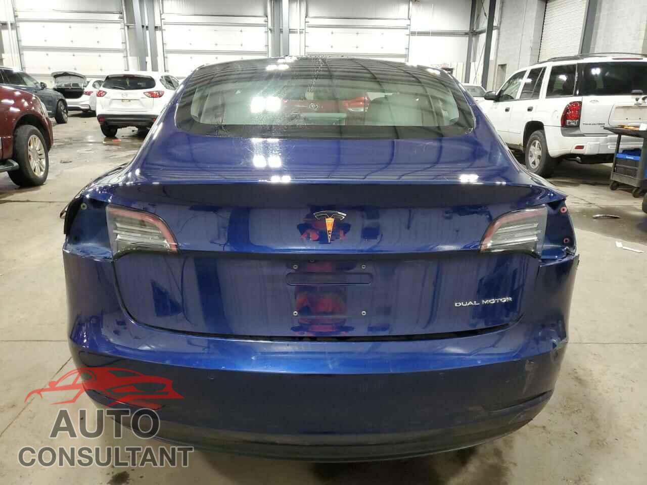 TESLA MODEL 3 2018 - 5YJ3E1EB9JF135396