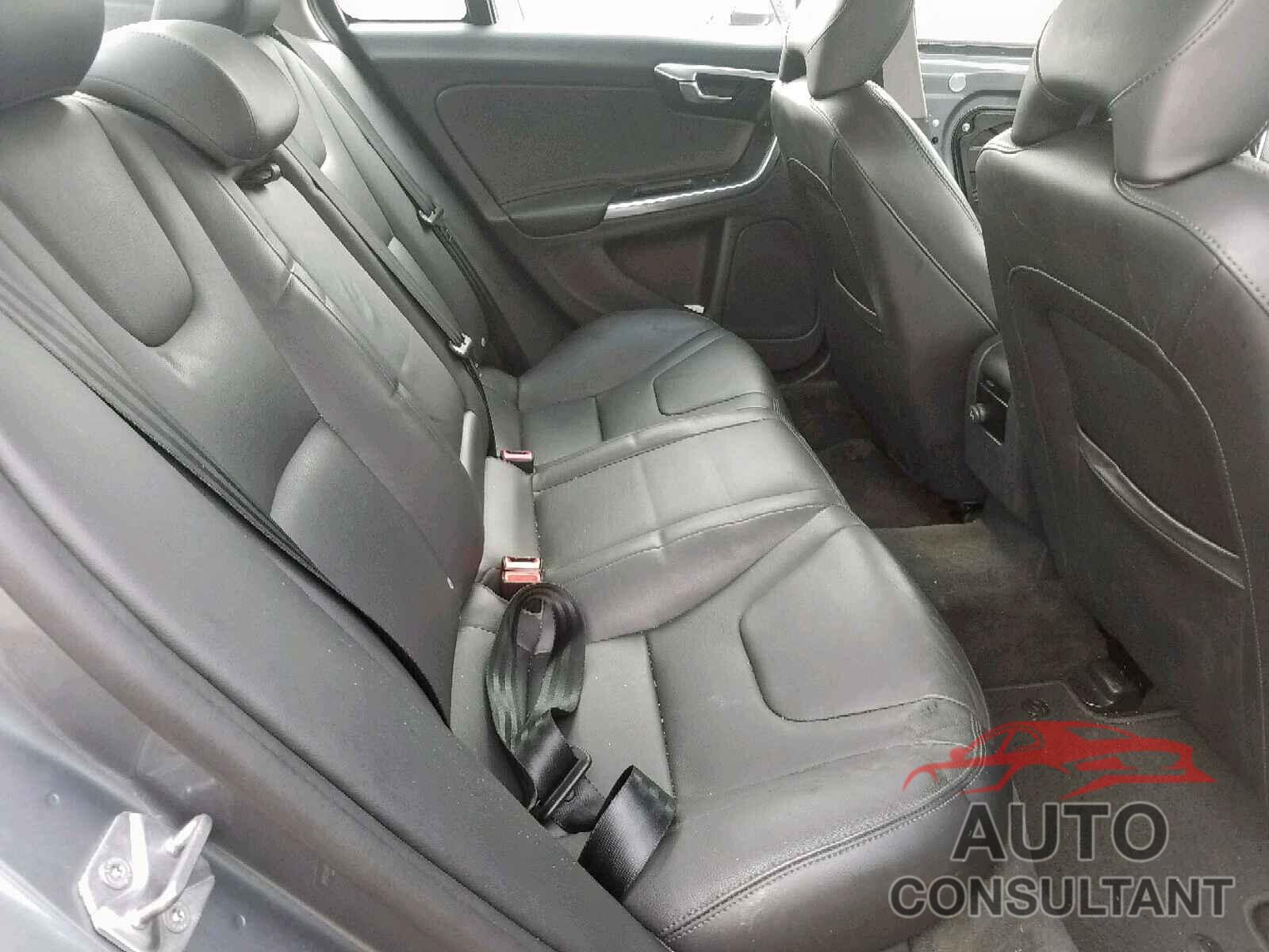 VOLVO S60 2017 - YV126MFL5H2421786